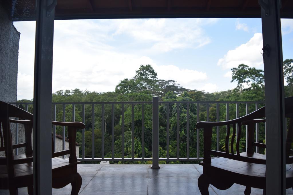 Bee View Home Stay Kandy Buitenkant foto