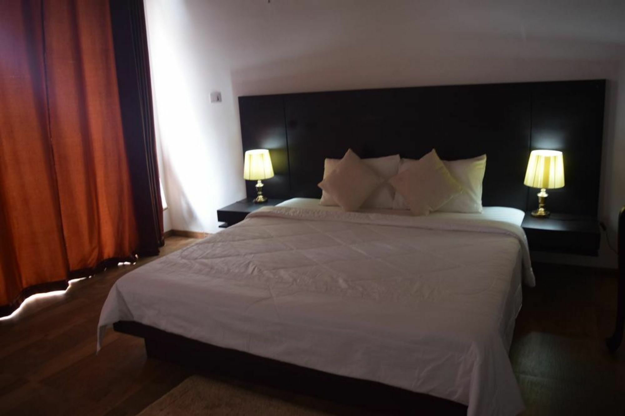 Bee View Home Stay Kandy Buitenkant foto